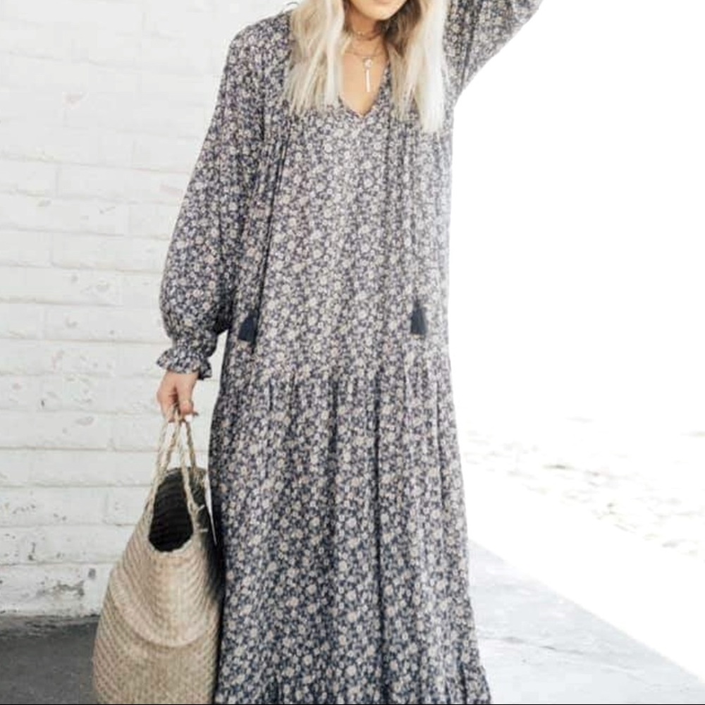 Carly Jean Los Angeles Laurel Dress